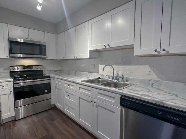 Photo - 5157 Waterman Blvd