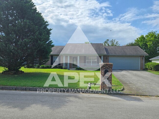 Photo - Nice 3 Bd - 2 Ba Brick Front Single Family Home w/Garage in Maryville!