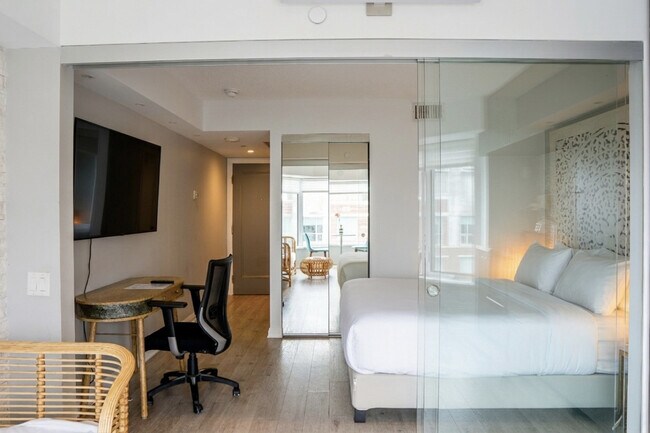 Photo - 155 Yorkville Ave Unité SI ID1559016P