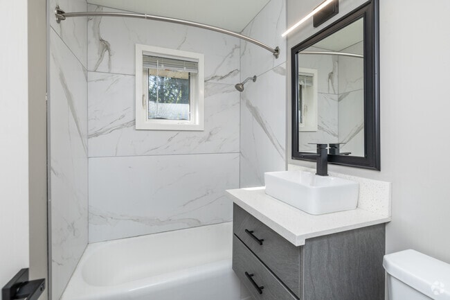 2 habitaciones, 1 baño, 750 pies cuadrados, baño