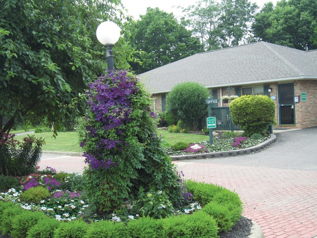 Chartwell Apartments