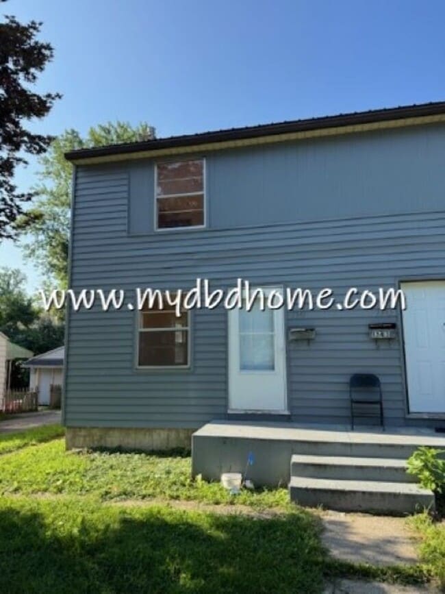 Building Photo - 1341 Fay Dr Unit 1341 Rental