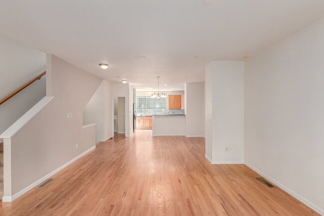 Photo - 418 S Reed Ct