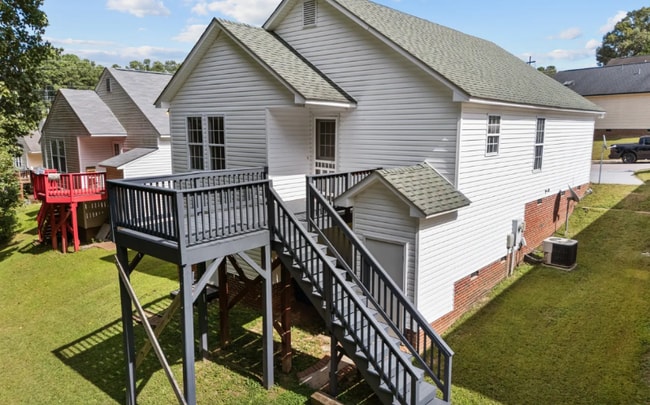 Building Photo - 4505 Woodlawn Dr Rental
