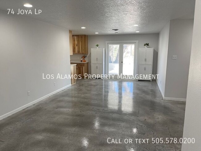 Photo - 74 Joya Loop