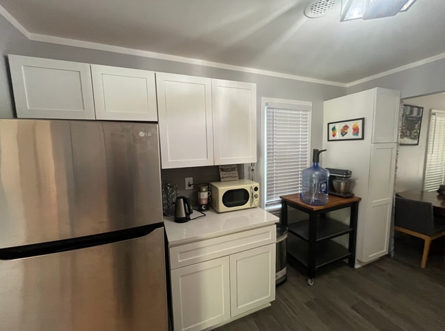 Photo - Fully furnished beautifully renovated house!