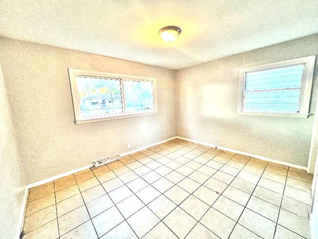 Photo - 5816 N 62nd St