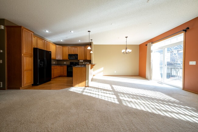 Photo - 3661 Hazel Trail