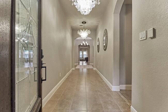Photo - 184 W Heritage Mill Cir