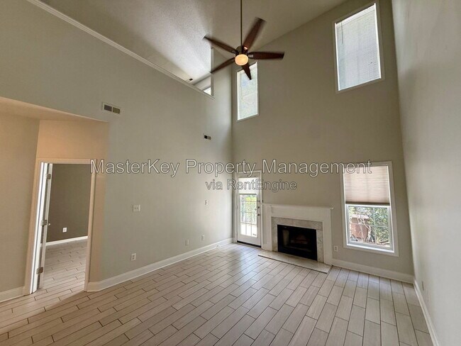 114 Pointe Crest Ct