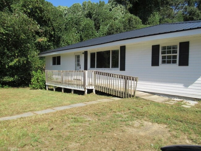 36 Armstrong Dr
