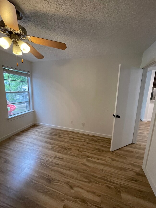 Photo - 710 N 46th St Unit 1016