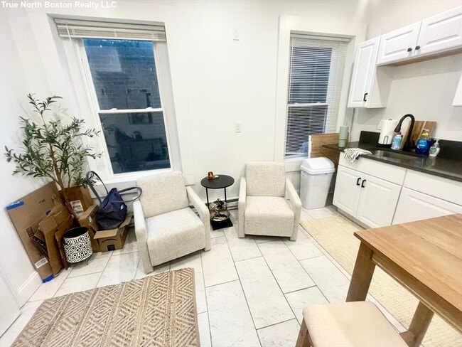 Photo - 206 Hanover St Unidad 2