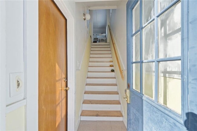 Photo - 15 Cedar Ave Unit 2