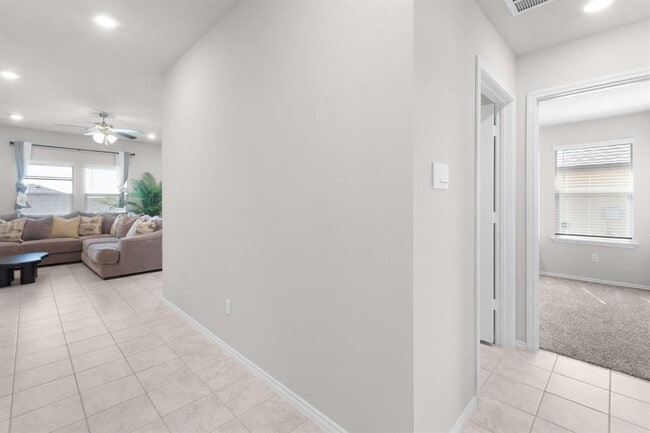 Photo - 1321 Lindsey Dr
