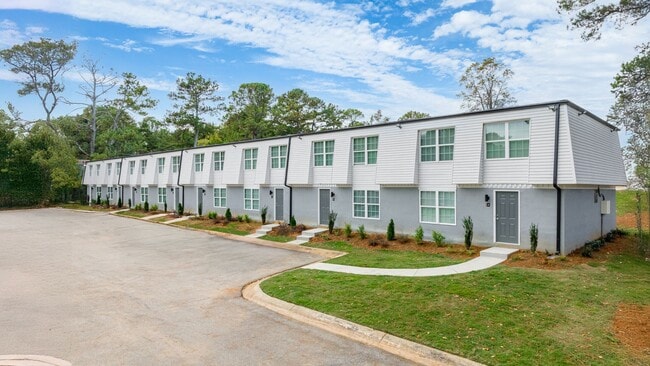 Photo - Crystal at Riverdale