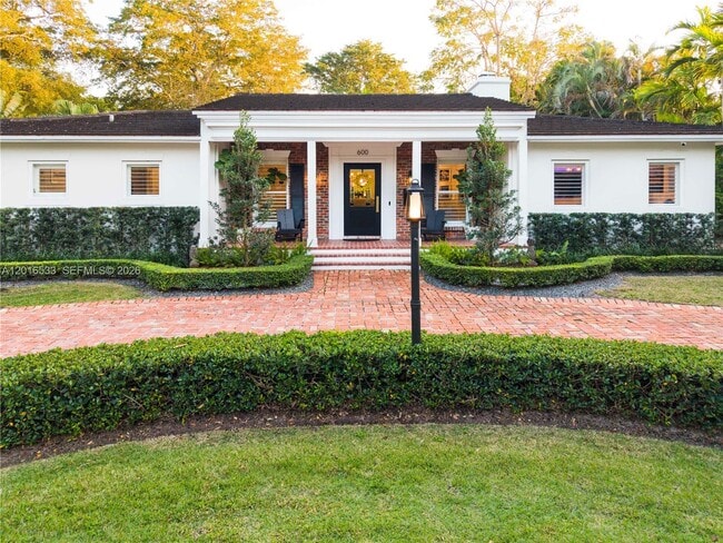 Photo - 600 San Lorenzo Ave