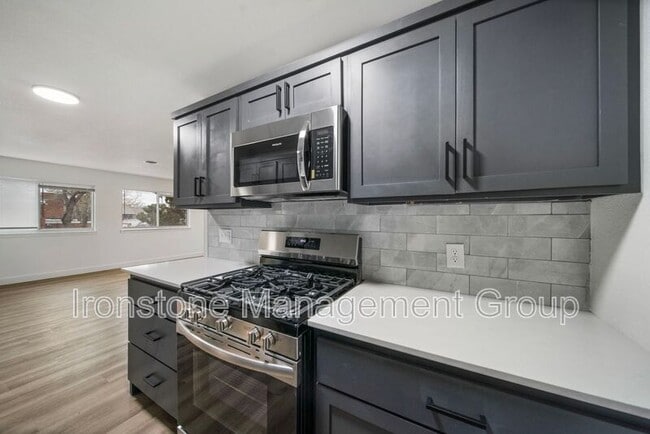 Photo - 4523 E 31st St