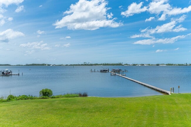 Waterfront Condo! - Waterfront Condo!