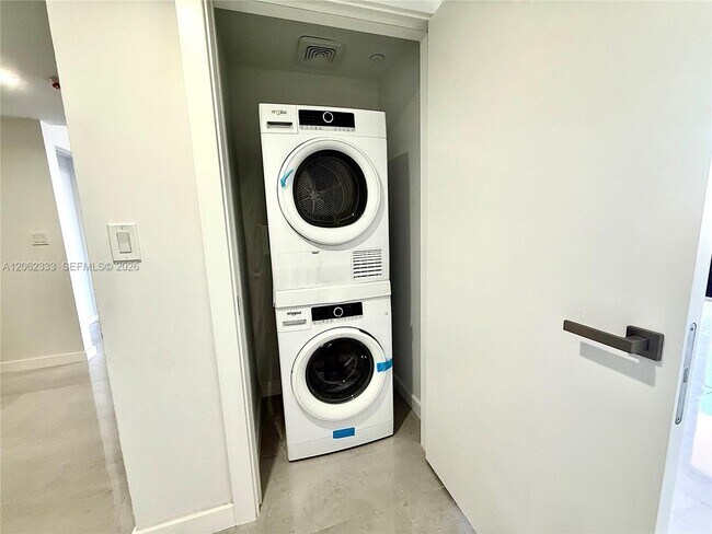 Photo - 151 Crandon Blvd Unit 524