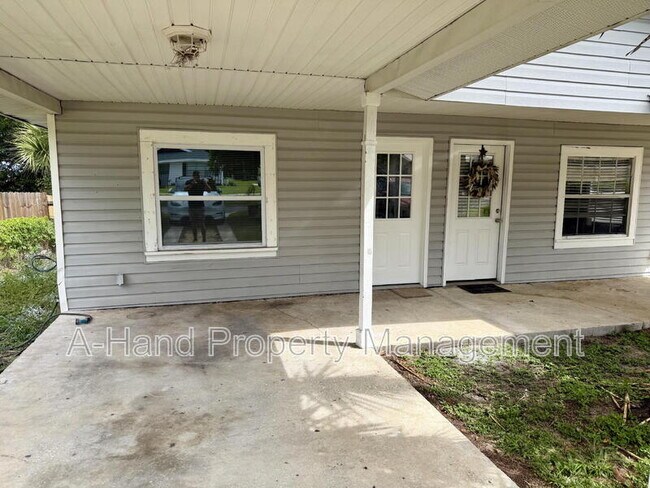 Photo - 558 E Desoto St