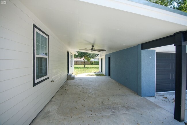 Photo - 1614 Clare Dr