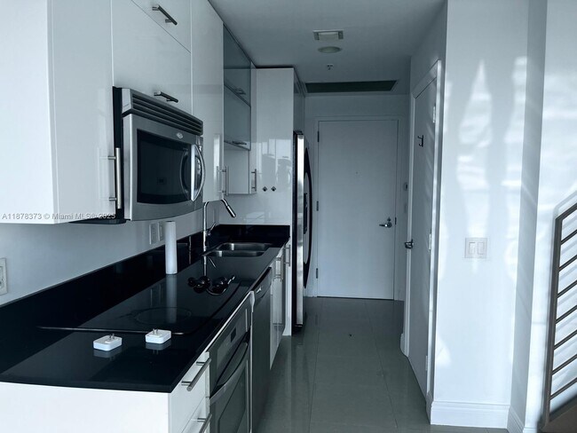 Photo - 60 SW 13th St Unit 1417