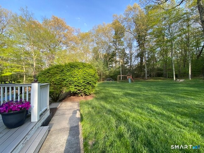 Photo - 12 Carriage Hill Rd