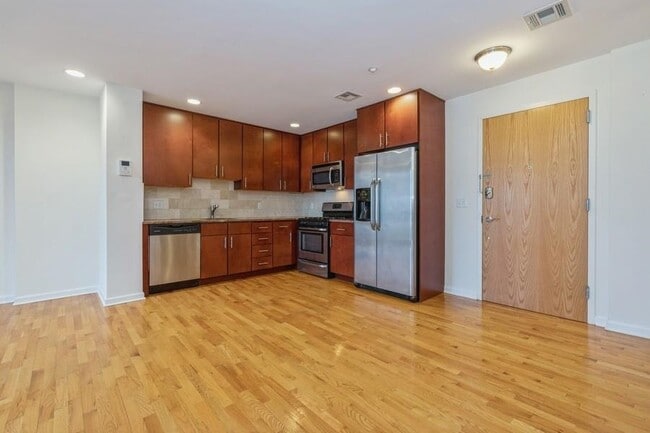 Photo - 17 Meadow Rd Unit 306