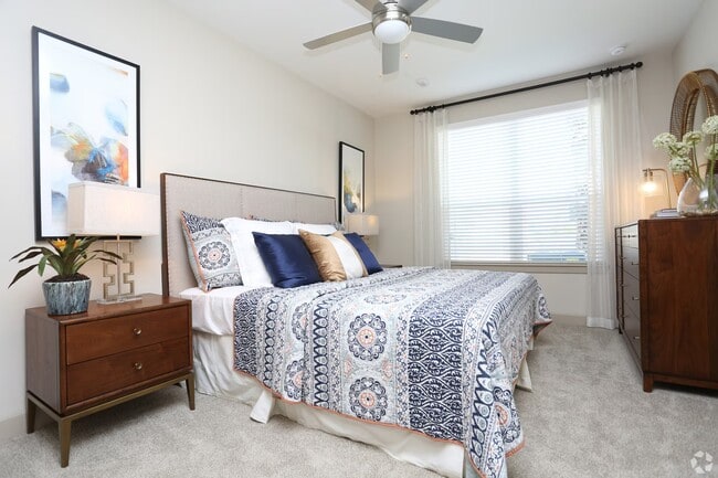 Photo - Apply Now & Save on Your New Home! Unidad NNFT
