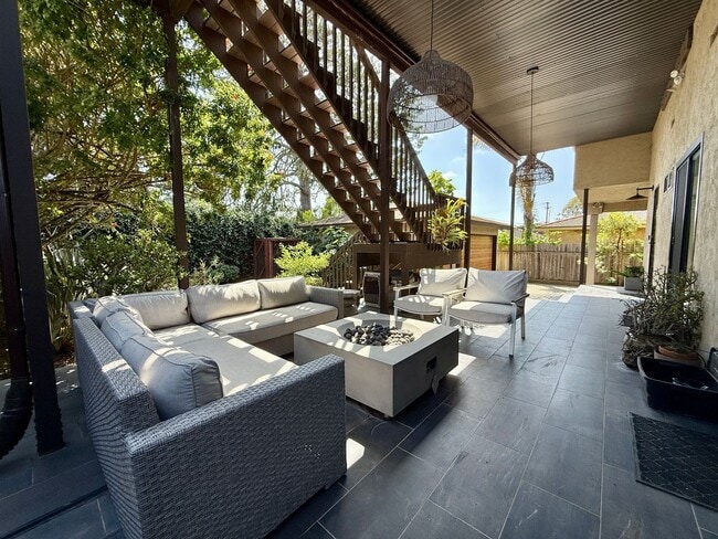 Photo - Fully Furnished & Monthly Leasing Options! 4 Bedroom House with OCEAN VIEWS in Sunset Cliffs! Wal...