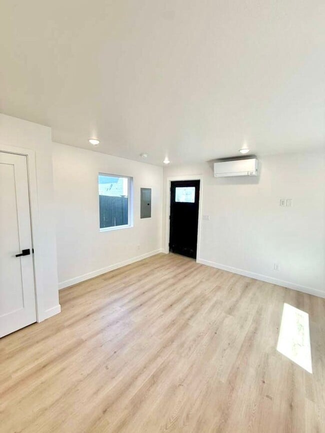 Photo - Arbor Heights 2-Bedroom Home in a Prime Location