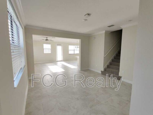 Photo - 1242 Sandwedge St