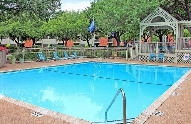 Photo - 701 W Longspur Blvd Unidad b2