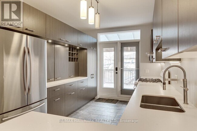 Photo - 262 Highfield Rd