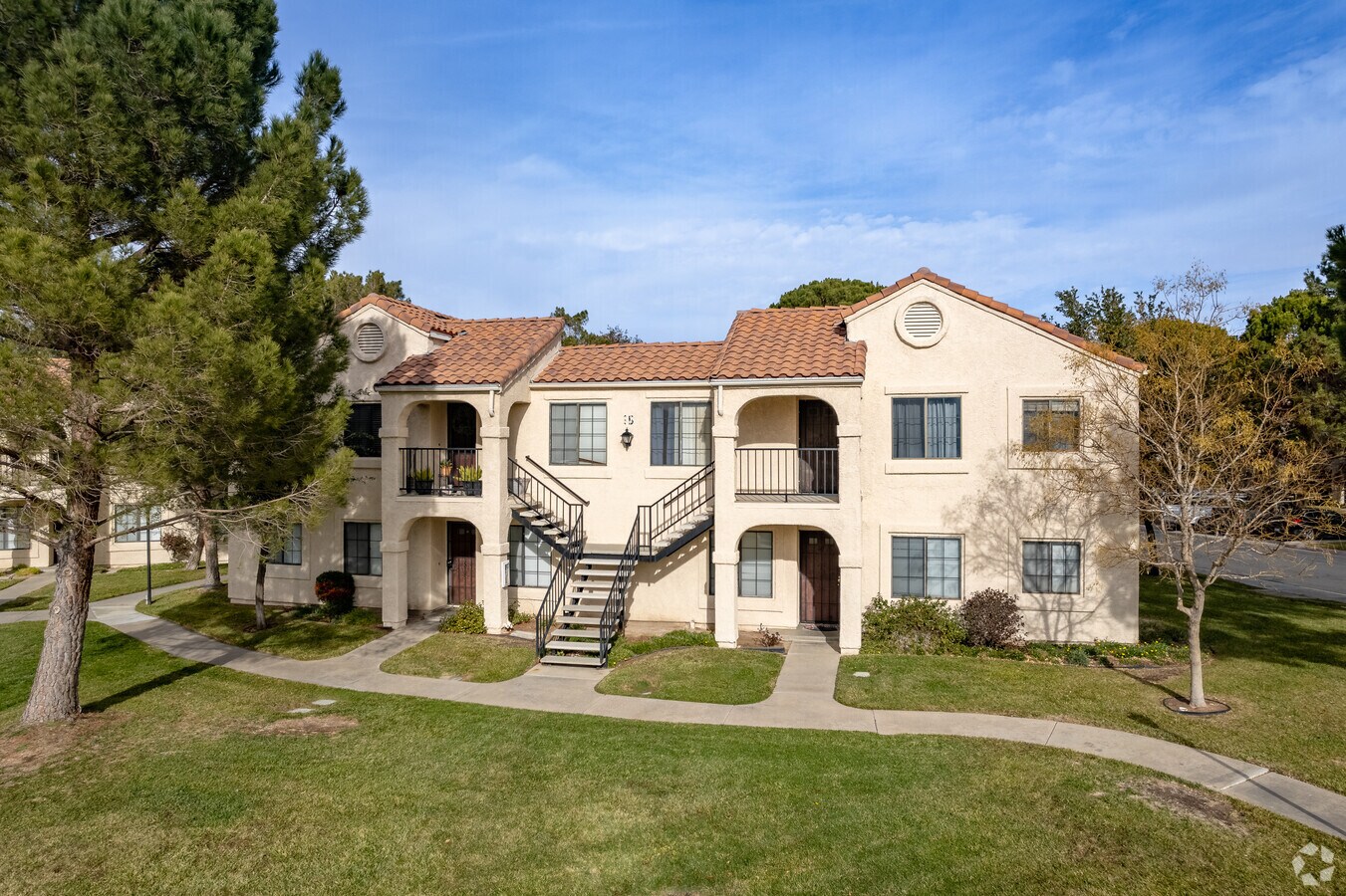 Photo - 2554 Olive Dr