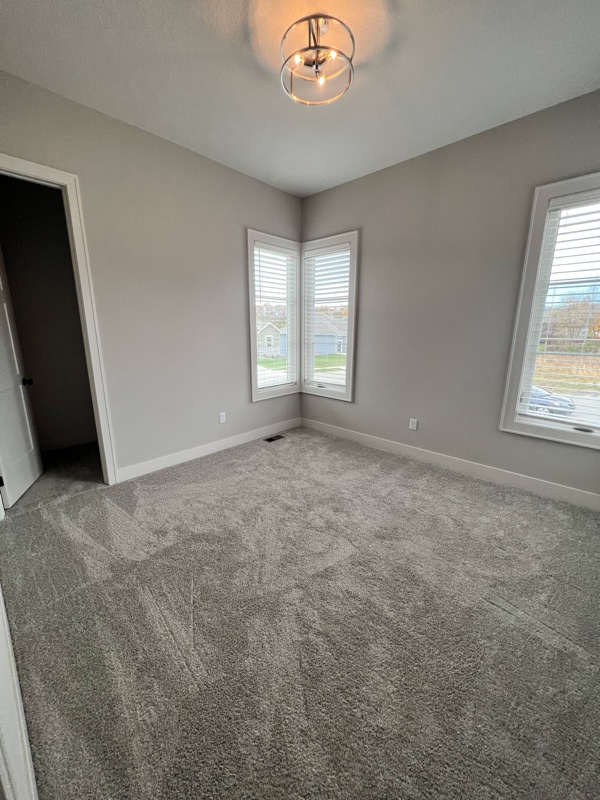 Photo - 11009 S Millstone Dr