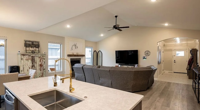 Photo - 3 Bedroom 2 bath house with amazing views of the Bridger Mountains