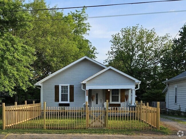 Building Photo - 112 Lucile St Rental