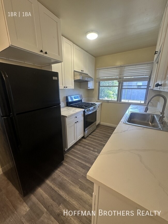 Photo - 14161 Friar St Unit 2