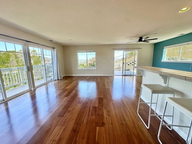 Photo - San Rafael Hillside Retreat