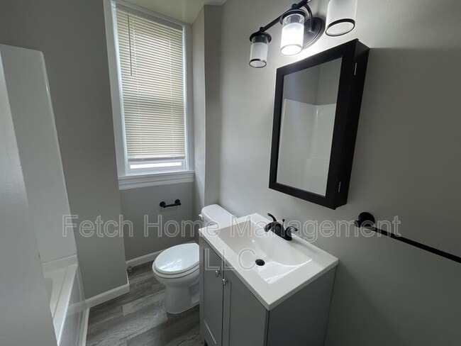 Photo - 234 N Lime St