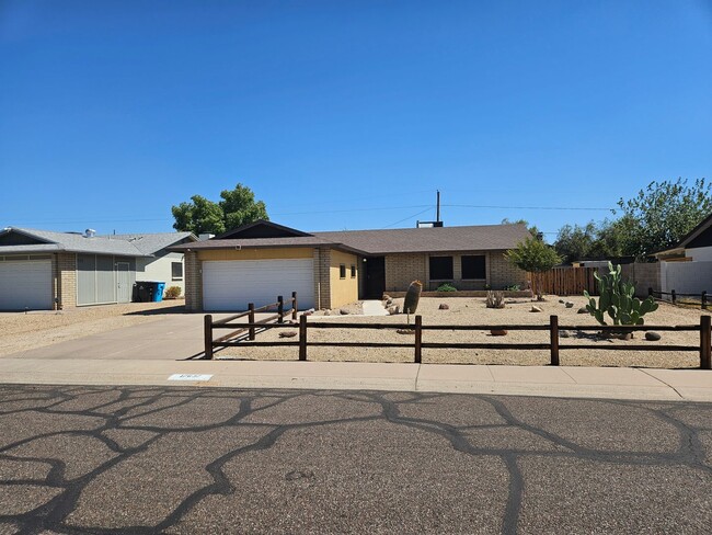 Adorable and spacious North Valley home - Adorable and spacious North Valley home