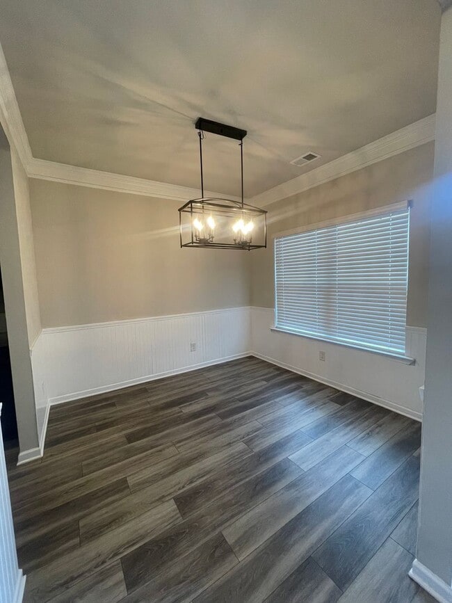 Photo - 132 Light Ln