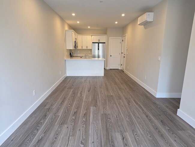 Photo - 64 Tolman St Unit 5