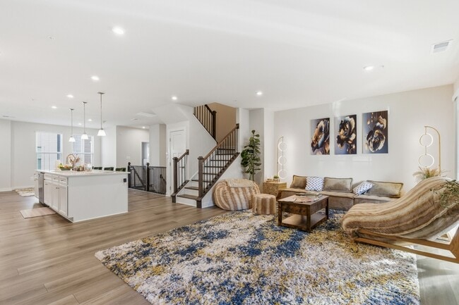 Photo - 2528 -B Verona Pl