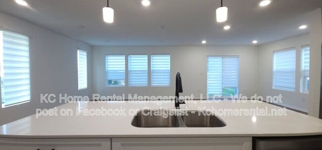 Photo - 8716 SW Edgewater Dr