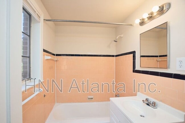 Photo - 1082 Briarcliff Rd NE Unit 1