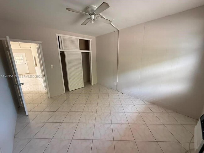Photo - 2917 Plunkett St Unit 15C