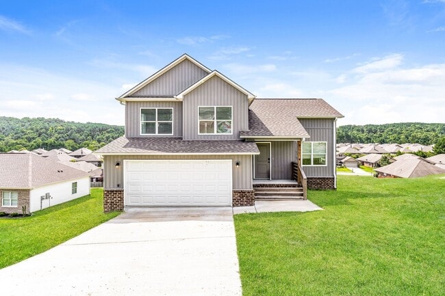Photo - 390 Woodland Cir